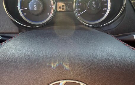 Hyundai Sonata VI, 2011 год, 1 100 000 рублей, 17 фотография