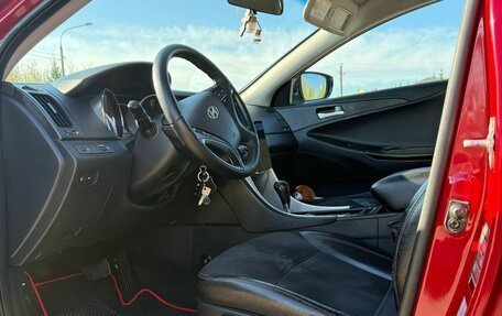 Hyundai Sonata VI, 2011 год, 1 100 000 рублей, 16 фотография