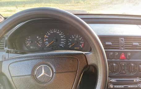 Mercedes-Benz C-Класс, 1999 год, 200 000 рублей, 7 фотография