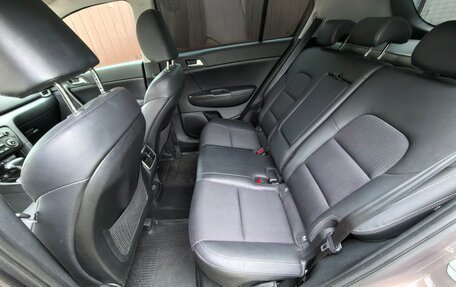 KIA Sportage IV рестайлинг, 2019 год, 2 470 000 рублей, 8 фотография