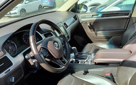 Volkswagen Touareg III, 2011 год, 2 200 000 рублей, 9 фотография