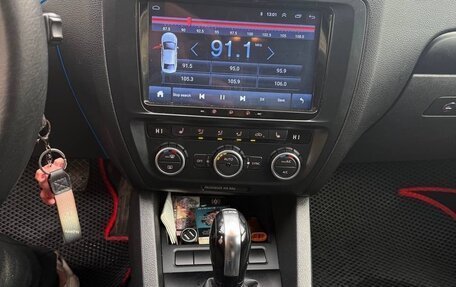 Volkswagen Jetta VI, 2012 год, 849 000 рублей, 12 фотография