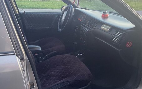Opel Vectra B рестайлинг, 1996 год, 350 000 рублей, 4 фотография