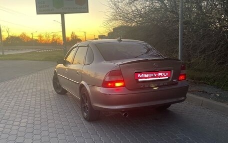 Opel Vectra B рестайлинг, 1996 год, 350 000 рублей, 2 фотография
