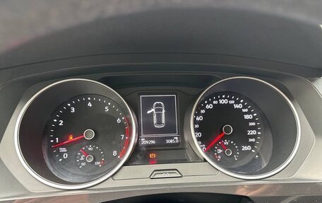 Volkswagen Tiguan II, 2017 год, 1 750 000 рублей, 12 фотография