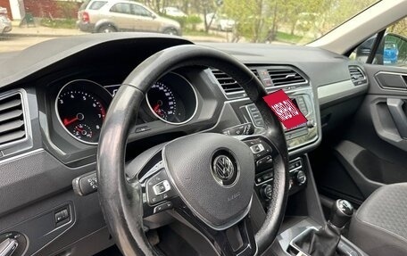 Volkswagen Tiguan II, 2017 год, 1 750 000 рублей, 11 фотография