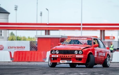 BMW 3 серия, 1988 год, 900 000 рублей, 8 фотография