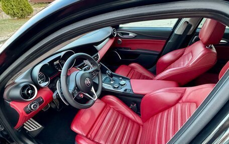 Alfa Romeo Giulia II, 2019 год, 3 090 000 рублей, 11 фотография