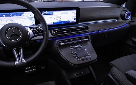 Mercedes-Benz V-Класс, 2024 год, 13 990 000 рублей, 26 фотография