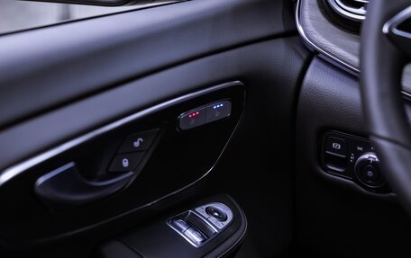 Mercedes-Benz V-Класс, 2024 год, 13 990 000 рублей, 39 фотография