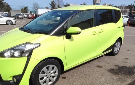 Toyota Sienta II, 2018 год, 1 560 000 рублей, 2 фотография