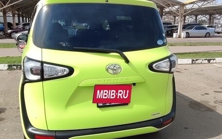 Toyota Sienta II, 2018 год, 1 560 000 рублей, 6 фотография