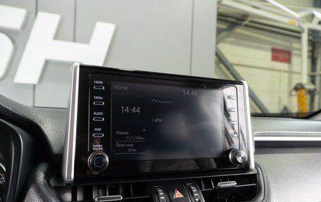Toyota RAV4, 2021 год, 3 959 000 рублей, 12 фотография