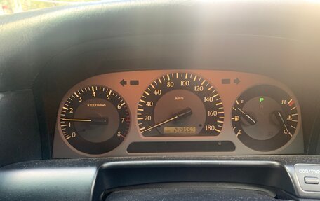 Toyota Crown, 2001 год, 800 000 рублей, 10 фотография