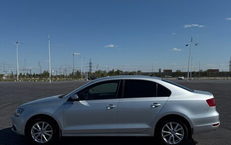 Volkswagen Jetta VI, 2011 год, 1 030 000 рублей, 4 фотография