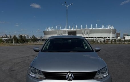 Volkswagen Jetta VI, 2011 год, 1 030 000 рублей, 2 фотография
