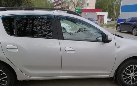 Renault Sandero II рестайлинг, 2015 год, 800 000 рублей, 7 фотография