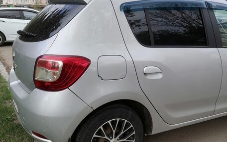 Renault Sandero II рестайлинг, 2015 год, 800 000 рублей, 6 фотография