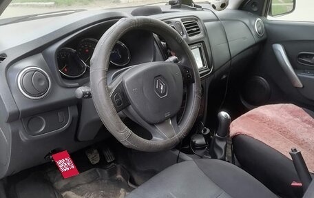 Renault Sandero II рестайлинг, 2015 год, 800 000 рублей, 10 фотография
