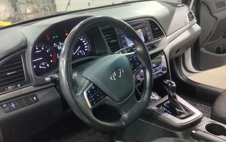 Hyundai Elantra VI рестайлинг, 2018 год, 1 750 000 рублей, 2 фотография