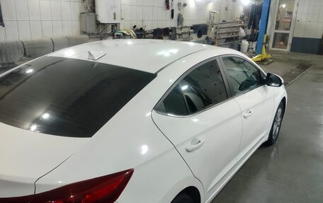 Hyundai Elantra VI рестайлинг, 2018 год, 1 750 000 рублей, 13 фотография