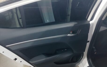 Hyundai Elantra VI рестайлинг, 2018 год, 1 750 000 рублей, 11 фотография