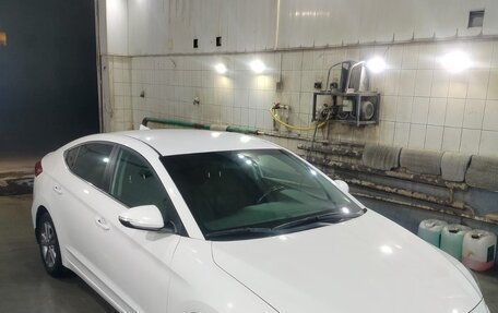 Hyundai Elantra VI рестайлинг, 2018 год, 1 750 000 рублей, 18 фотография
