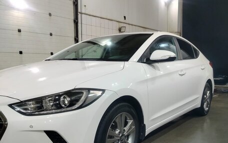 Hyundai Elantra VI рестайлинг, 2018 год, 1 750 000 рублей, 23 фотография