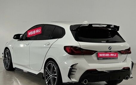 BMW 1 серия, 2021 год, 3 126 000 рублей, 2 фотография