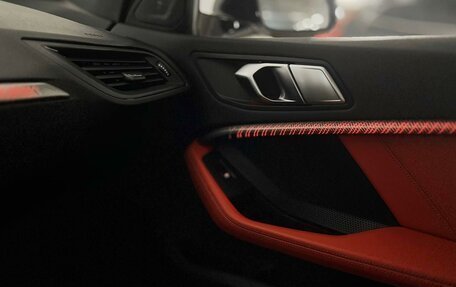 BMW 1 серия, 2021 год, 3 126 000 рублей, 25 фотография