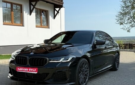BMW 5 серия, 2021 год, 6 550 000 рублей, 1 фотография