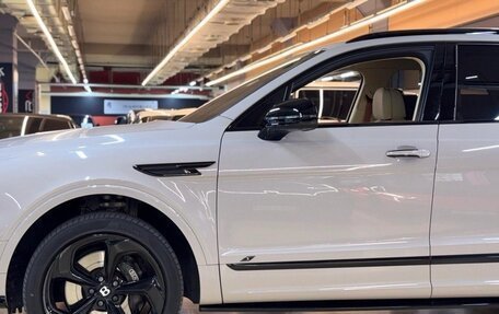 Bentley Bentayga I, 2022 год, 28 500 000 рублей, 6 фотография