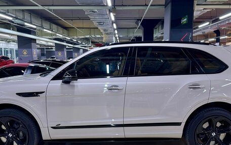 Bentley Bentayga I, 2022 год, 28 500 000 рублей, 4 фотография