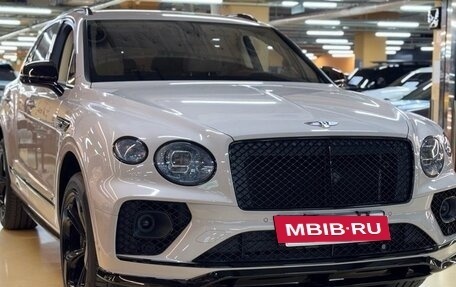 Bentley Bentayga I, 2022 год, 28 500 000 рублей, 3 фотография