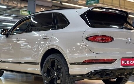 Bentley Bentayga I, 2022 год, 28 500 000 рублей, 11 фотография