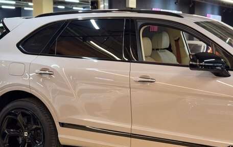 Bentley Bentayga I, 2022 год, 28 500 000 рублей, 12 фотография
