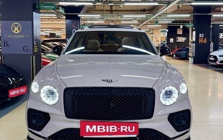 Bentley Bentayga I, 2022 год, 28 500 000 рублей, 5 фотография