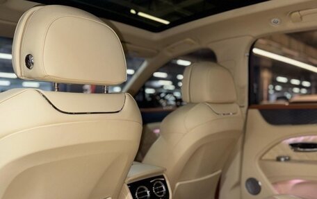 Bentley Bentayga I, 2022 год, 28 500 000 рублей, 23 фотография