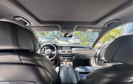 BMW 7 серия, 2015 год, 3 000 000 рублей, 14 фотография
