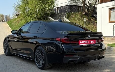 BMW 5 серия, 2021 год, 6 550 000 рублей, 3 фотография