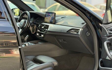 BMW 5 серия, 2021 год, 6 550 000 рублей, 13 фотография