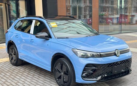 Volkswagen Tiguan, 2025 год, 4 400 000 рублей, 1 фотография