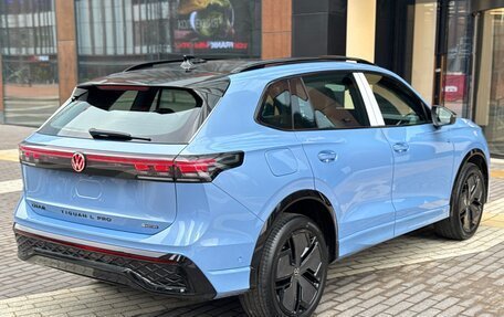 Volkswagen Tiguan, 2025 год, 4 400 000 рублей, 7 фотография