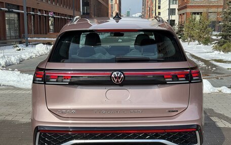 Volkswagen Tiguan, 2025 год, 4 400 000 рублей, 6 фотография