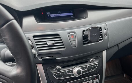Renault Latitude I, 2010 год, 900 000 рублей, 19 фотография