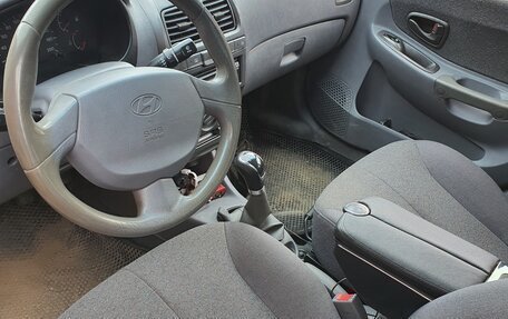 Hyundai Accent II, 2005 год, 335 000 рублей, 2 фотография