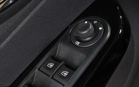 Renault Kaptur I рестайлинг, 2018 год, 1 499 000 рублей, 24 фотография
