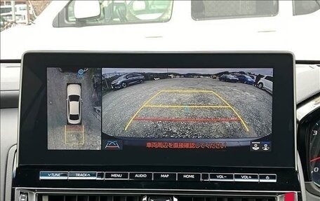 Toyota Crown, 2021 год, 2 644 000 рублей, 14 фотография