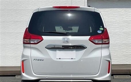 Honda Freed II, 2021 год, 1 310 000 рублей, 6 фотография