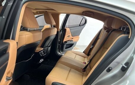 Lexus ES VII, 2022 год, 2 959 000 рублей, 13 фотография